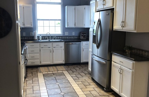 Solomons Apartment | Two bedroom two bath home on charming Solomons Island