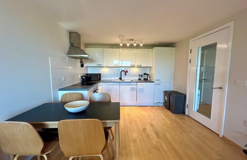 Latchmere Apartment | Two Bedroom Two Bathroom Apartment in Wandsworth