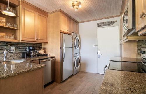 Litchfield by the Sea Villa | Two Bedroom Two Queen and One King, Sleeps 6