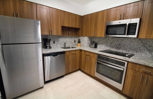 Mid Beach Apartment | Two bedroom with Pool next to the Ocean -