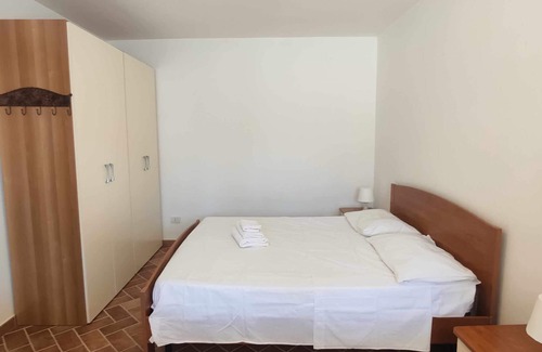 Torre di Bari Apartment | Two-bedrooms apartment near the sea, Via Asfodelo