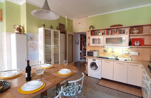 Chinatown Apartment | Two bedrooms apartment in the centre - Big terrace