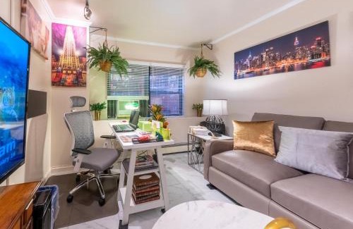 Ocean Hill Apartment | Two Bedrooms Apartment Manage And Supervise By Host Endless Features Amenities Dishwasher Washer Dryer Best WIFI Internet Services By Verizon Fios 960 Upload 960 Download Bi Monthly Free Housekeeping Services Huge 10000 Square Footage