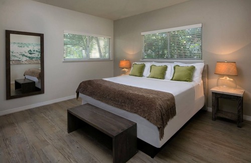 Islamorada Resort | Two Bedrooms Suite w/Ocean View, Pool, Free Parking & Pet Friendly