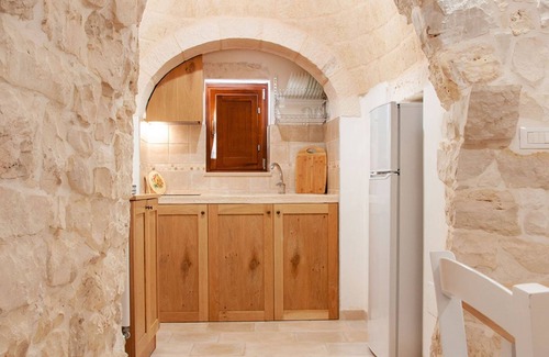 Locorotondo House | Two bedrooms Trullo and air conditioning close to Locorotondo