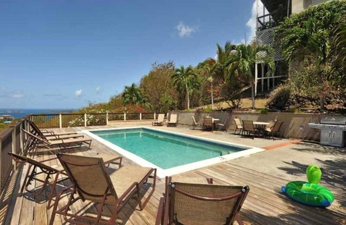 Estate Pastory Apartment | Two Birds - Condo w/pool close to town!