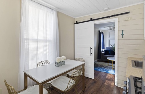 Wildwood Apartment | Two Blocks from Beach/ Boardwalk- adorable newly renovated studio
