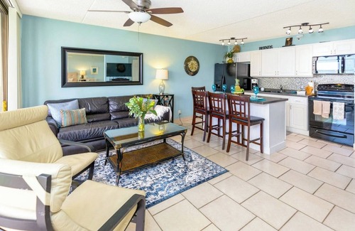 Waikiki Condo | Two Cozy Tropical Retreats Just Steps from Waikiki Beach!