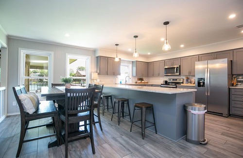 Kingsland House | Two Docks on Riverside, beautifully updated, jet ski ramp, great dock!
