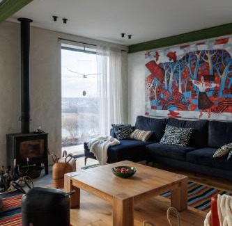 Transnistria Villa | Two Doves House