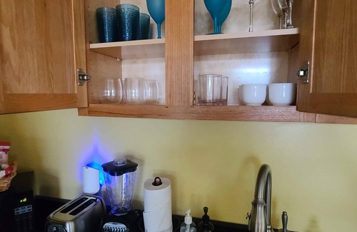Downtown Condo | Two Duval Street Suites w free parking and heated pool