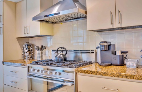 Coral Ridge Apartment | Two-floor Suite Heated Pool Dock Access Quiet Neighborhood Saltaire One Resldences