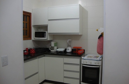 Cibratel II House | Two floors with air conditioning and security.