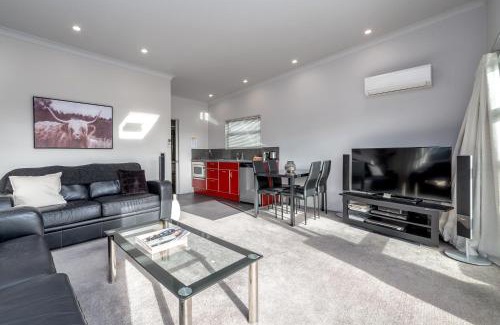 Martinborough Villa | TWO FOUR COLOGNE