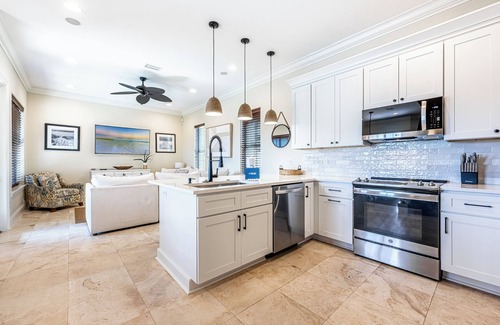 Villa Lago House | Two Golf Carts ~ Golf Course Views ~ Community Pool