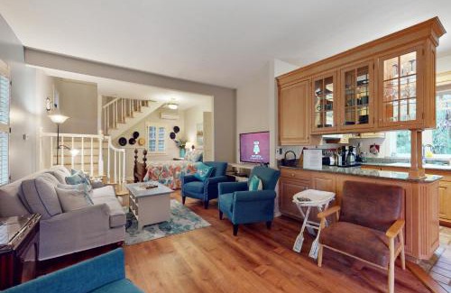 Shelton House | Two Herons Cottage