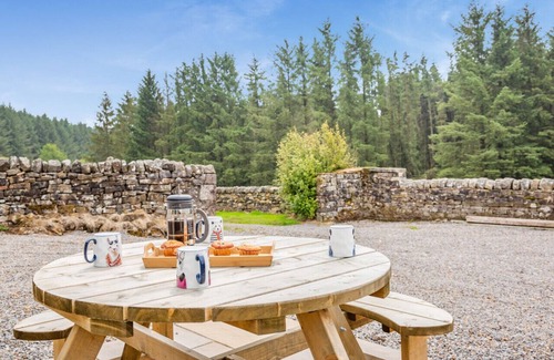 Brampton House | Two Hoots Cottage - Two Bedroom House, Sleeps 4