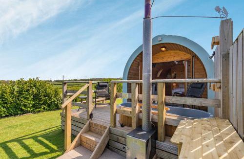 Oakenholt House | Two Hoots