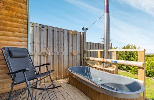 Oakenholt House | Two Hoots