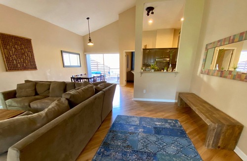 Wells Branch House | Two House Combo: 8 bed 4 full bath 2 kitchens 4 car garage!