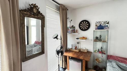 Almere Poort House | Two nice rooms in residential area with private bathroom