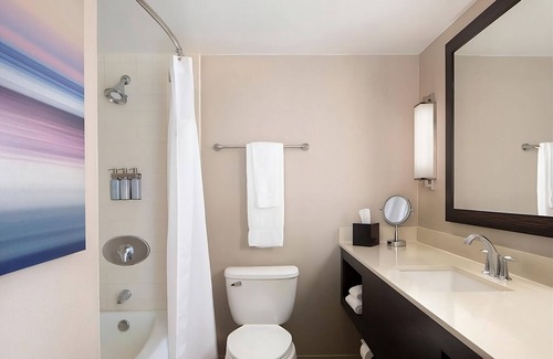 Milpitas Hotel | Two Pet-friendly Units! Fitness Center, Airport Shuttle