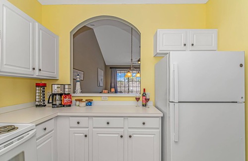 Myrtle Beach Condo | Two Pools, Beach Shuttle, Dining, Entertainment