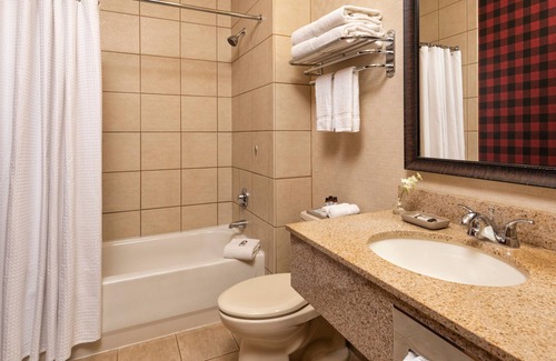 Rothschild Hotel | Two Queen Studio With Kitchen, Access to Pool, Hot Tub, and Gym