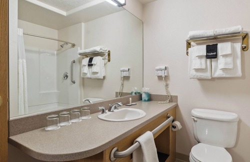 North Bonneville Resort | Two Queen with a Courtyard View