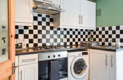 Christchurch Apartment | Two rivers reach