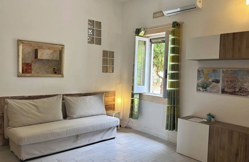 Frascinelle Apartment | TWO-ROOM APARTMENT WITH SEA VIEW PATIO
