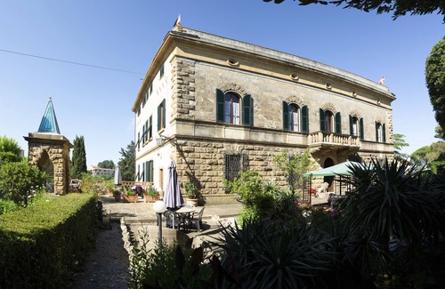 Guardistallo Apartment | Two rooms Apartments in antique villa with pool, at Guardistallo ,near the sea.