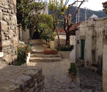 Marmaris City Center Villa | Two Stone Homes Metis
