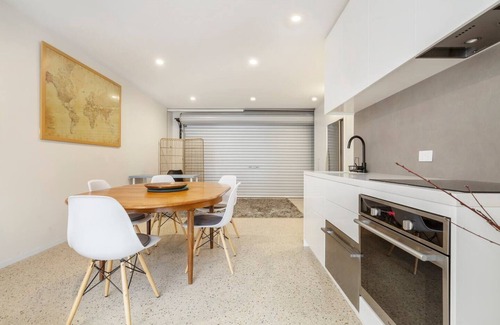 Carlton North House | Two Storey Leafy Garden Retreat near the CBD