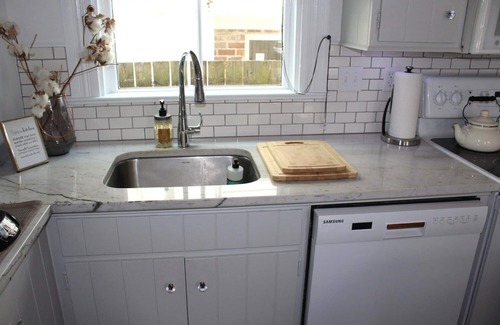 Historic District - North House | Two Story Historic District Row House on York St!