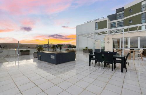 Gosford Apartment | Two-Story Penthouse Apartment