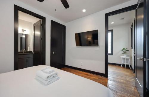 Edgehill House | Two Townhomes Blue Dreams and Rustic Elegance