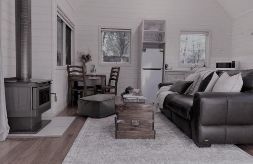 Yarra Glen Bed & Breakfast | Two Truffles Cottage Accommodation