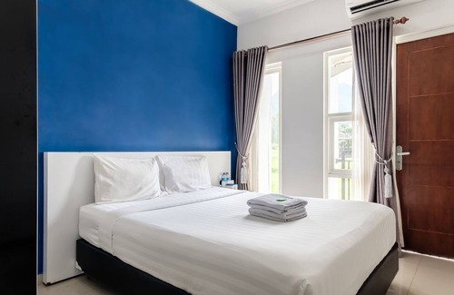 Sidomulyo House | TwoSpaces Living at Panorama Villas