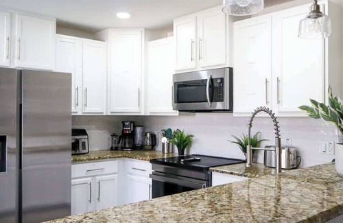 North San Antonio - SAT House | TX1 House Sauna & Game Room Fun For Groups