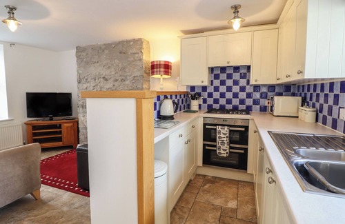 Conwy Cottage | TY BACH TWT, with a garden in Conwy