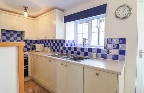 Conwy Cottage | TY BACH TWT, with a garden in Conwy
