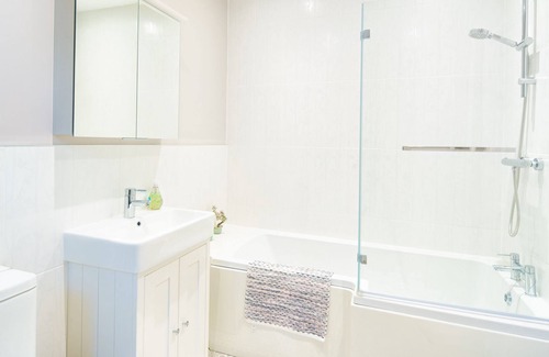Llangybi Cottage | Ty Bledrws - a luxury countryside retreat for 10
