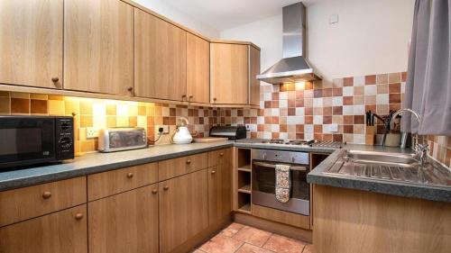 Gwynedd- Snowdonia House | Ty Bont
