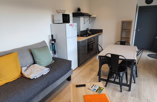 Inguiniel Apartment | Ty bugale in the heart of nature, 30 minutes from Lorient and its coast, ideal for recharging your batteries.