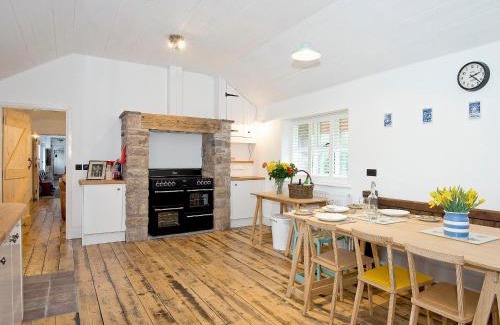 Llandwrog House | Ty Cai