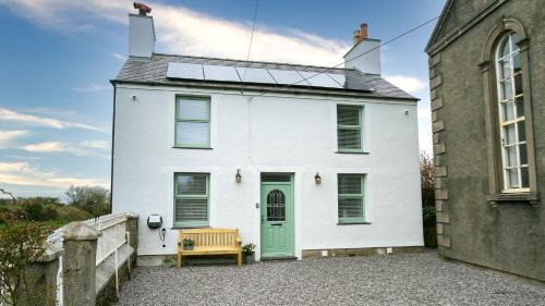 Pentraeth House | Ty Capel