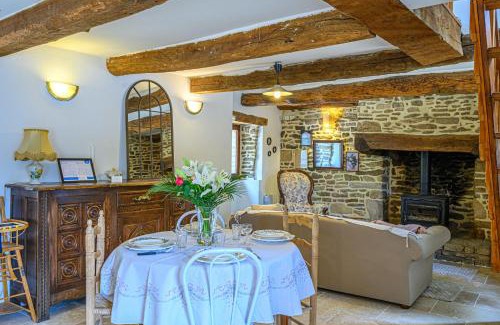 Vannes House | Ty Chaumière - Charmante Petite Chaumière en pierre avec jardin