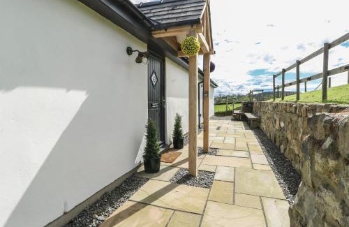 Beaumaris House | Ty Cuddfan