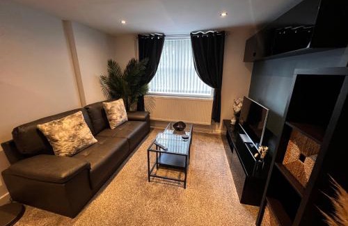 Gilwern House | Ty Daisy, Gilwern